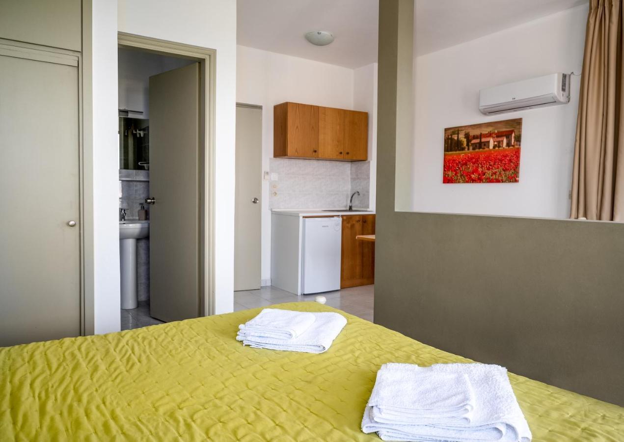Ivory Hotel Theologos  Bagian luar foto