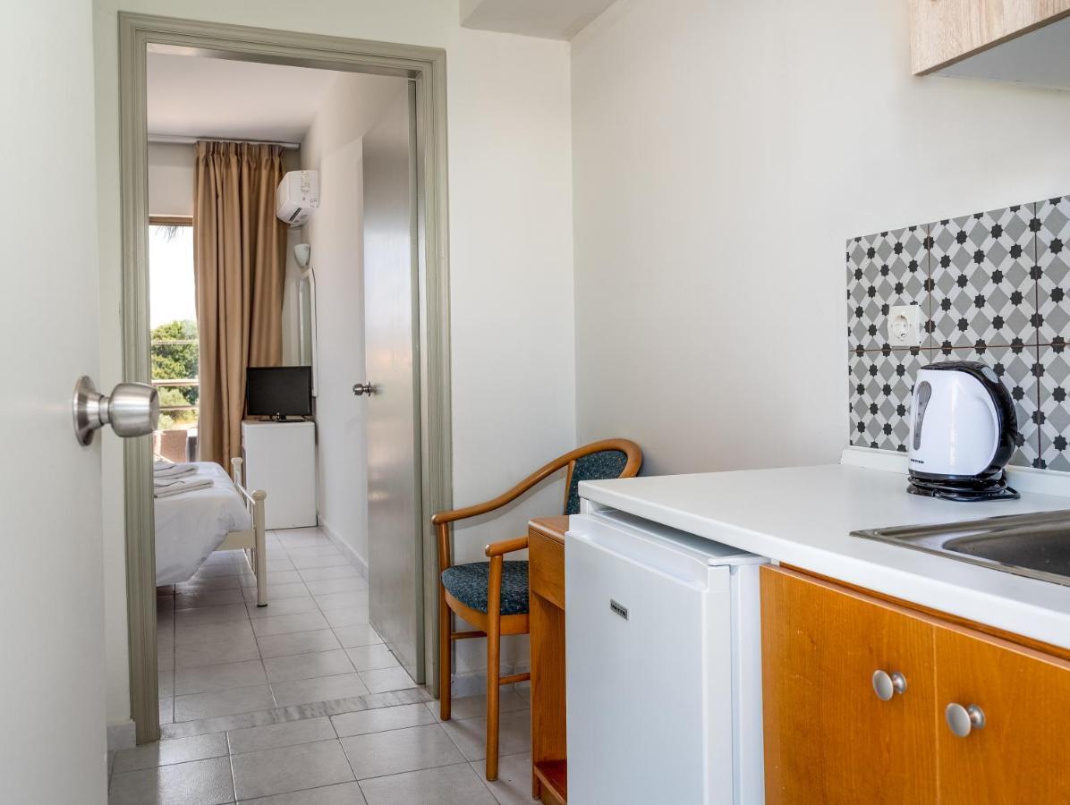 Ivory Hotel Theologos  Bagian luar foto