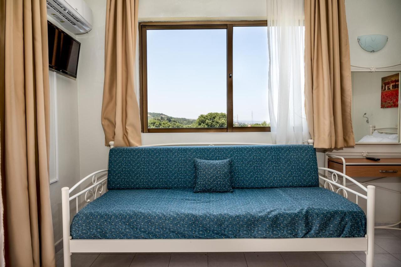 Ivory Hotel Theologos  Bagian luar foto