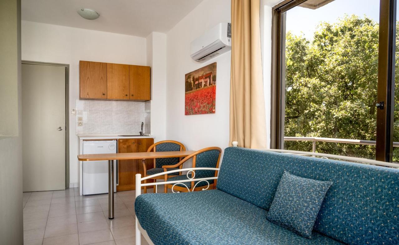 Ivory Hotel Theologos  Bagian luar foto