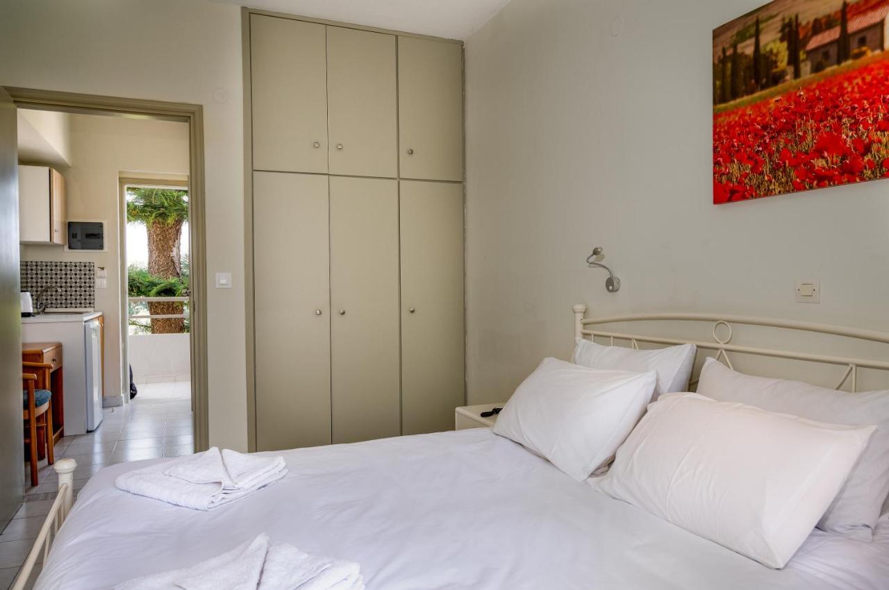 Ivory Hotel Theologos  Bagian luar foto