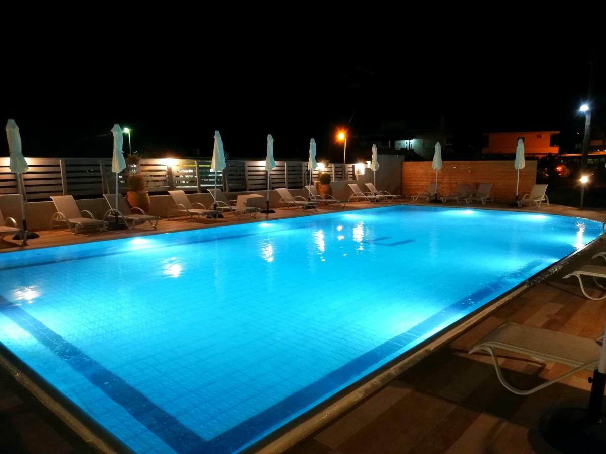 Ivory Hotel Theologos  Bagian luar foto